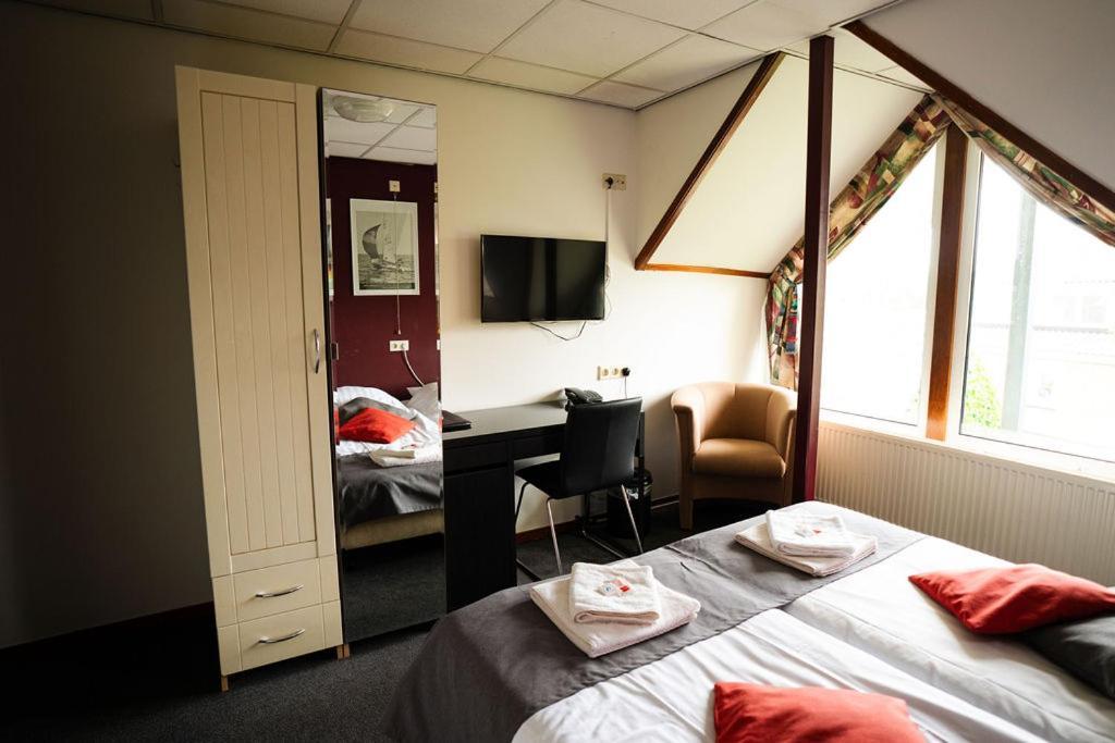Hotel Orion Kaag Habitación foto